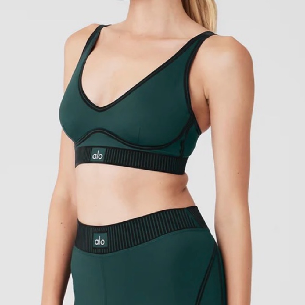 NWT Alo Airlift Line Up Bra - Midnight Green - Picture 1 of 9